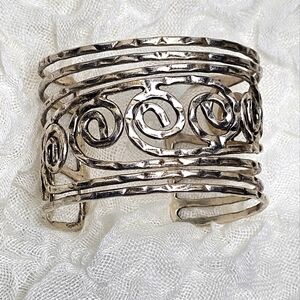 Premier designs cuff bracelet
